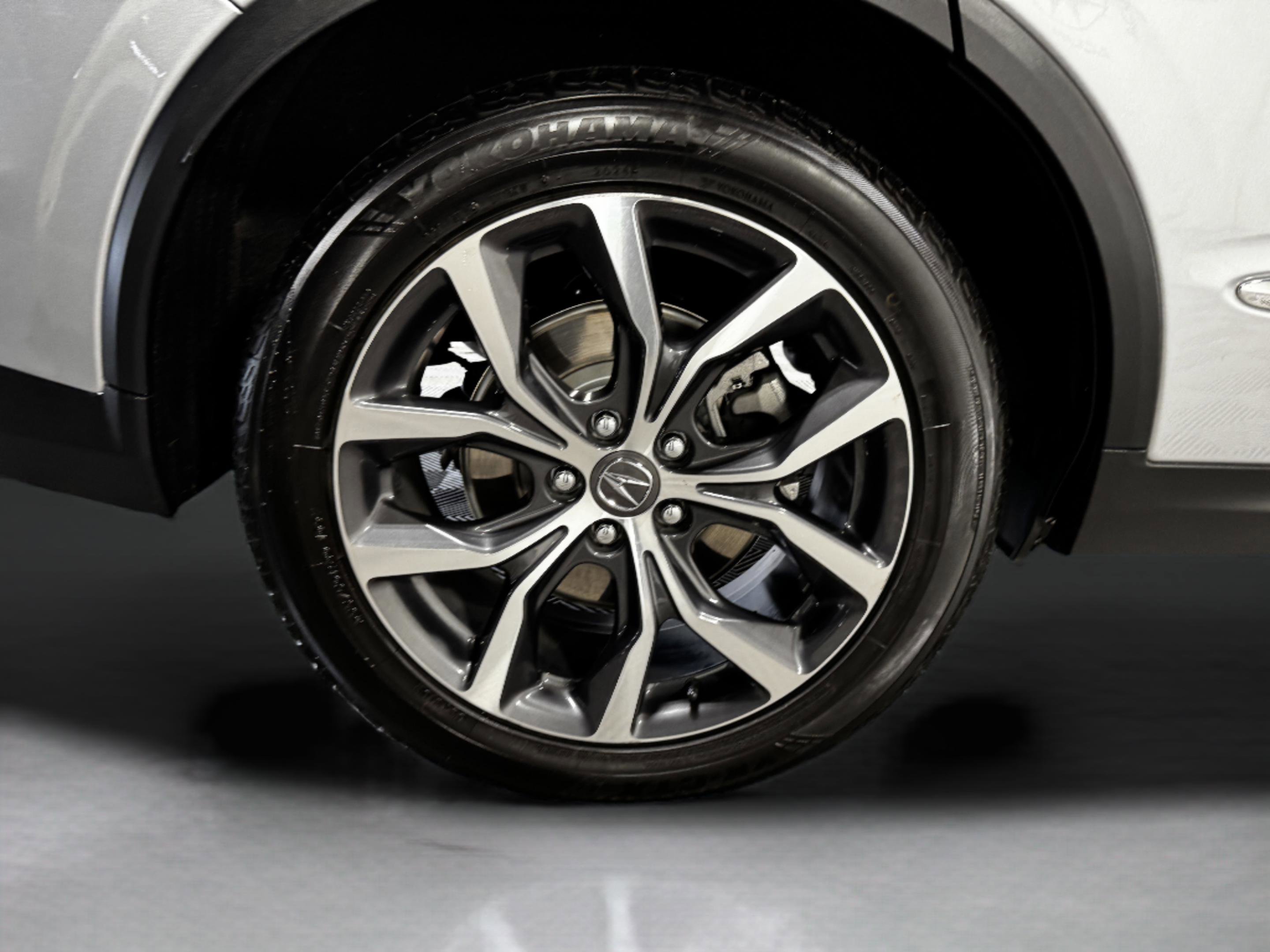 2023 Acura MDX FWD w/ Technology Package