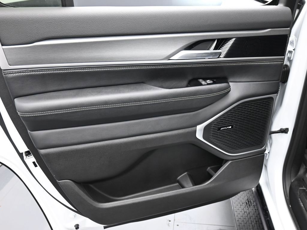 2026 Jeep Grand Wagoneer 4WD