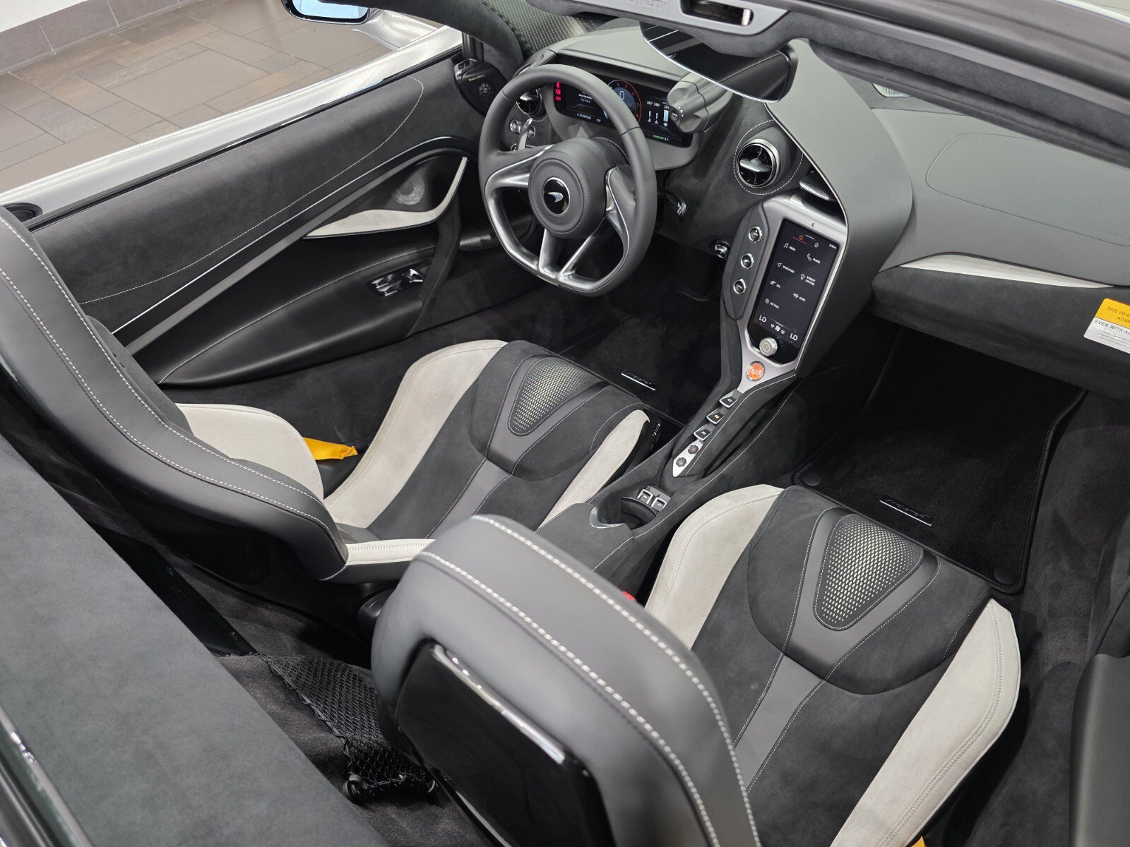New 2027 McLaren 750S Spider photo 10