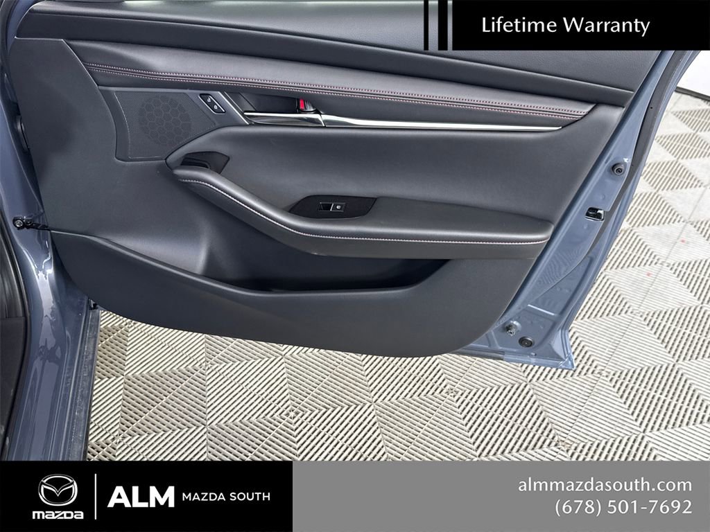 2026 MAZDA Mazda3 Carbon