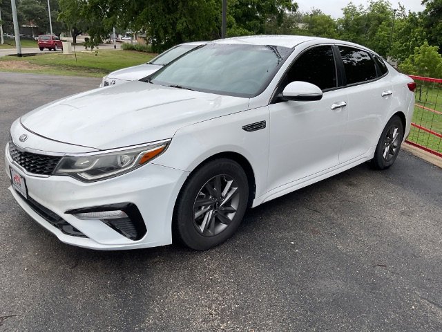 2020 Kia Optima LX AT's photo