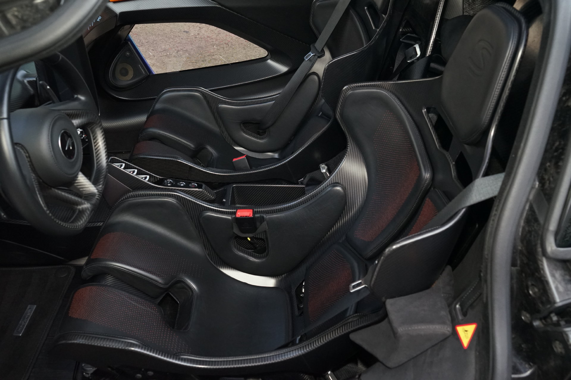 Used 2019 McLaren Senna photo 11