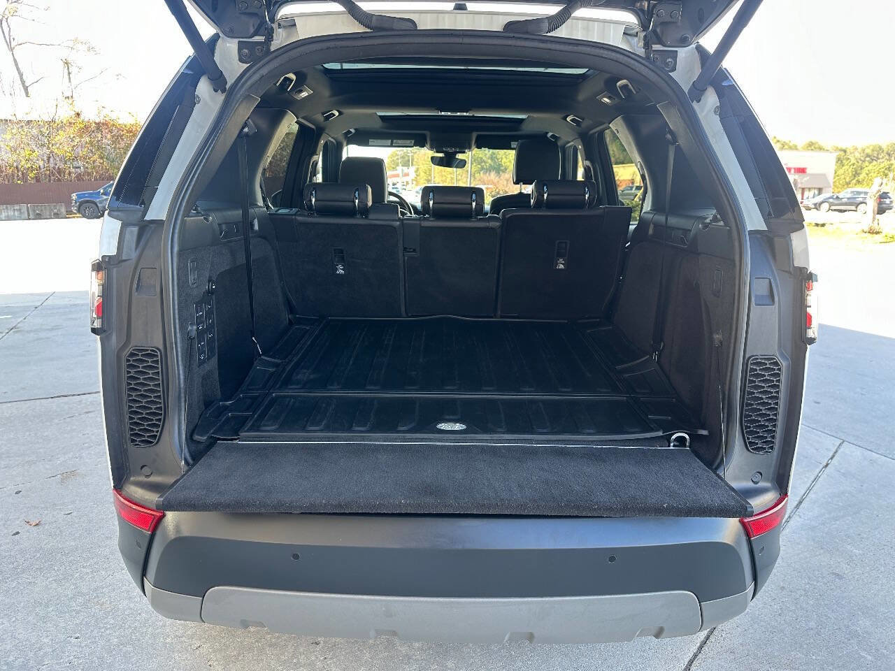 2017 Land Rover Discovery HSE Luxury