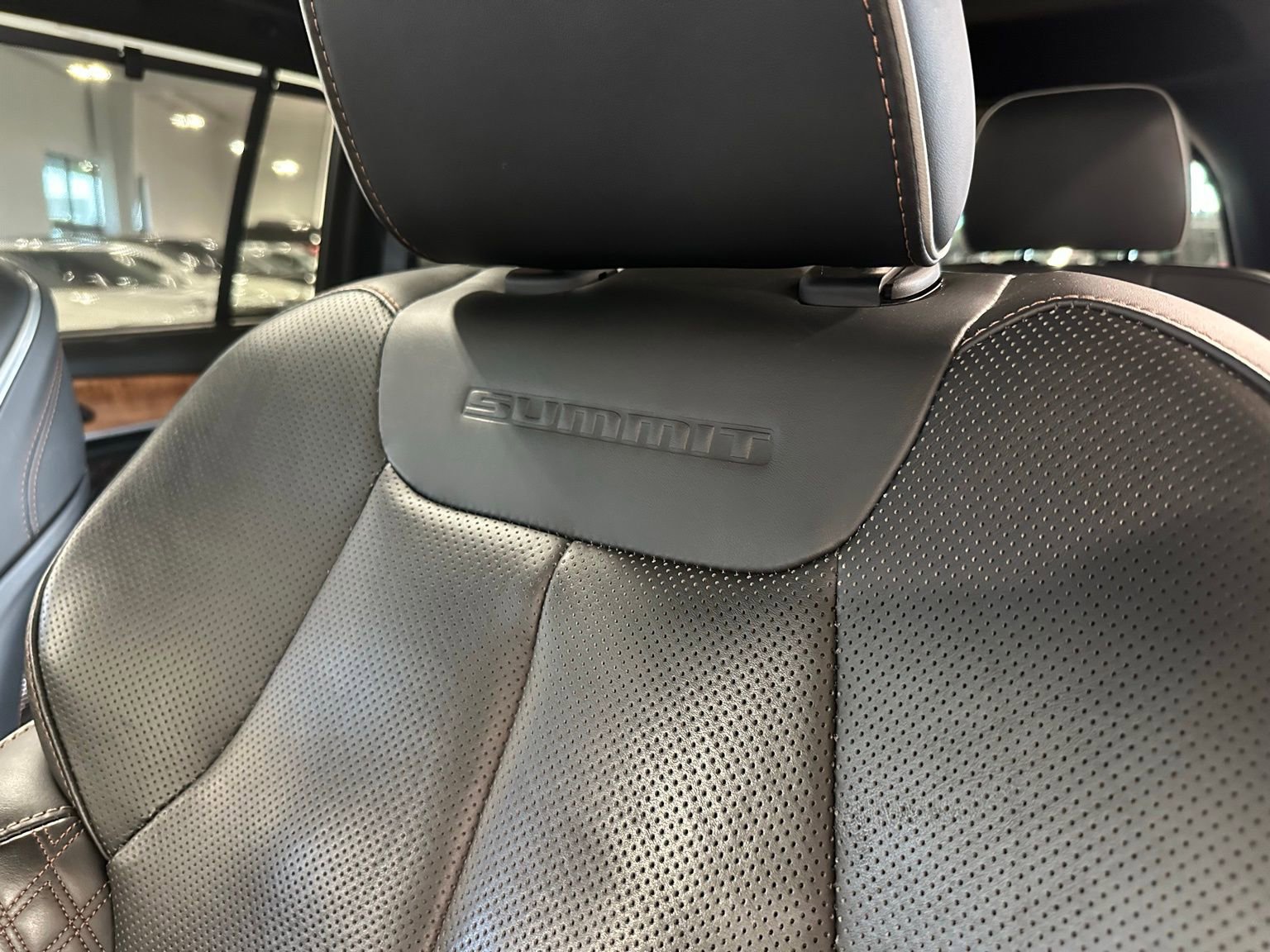 2024 Jeep Grand Cherokee Summit