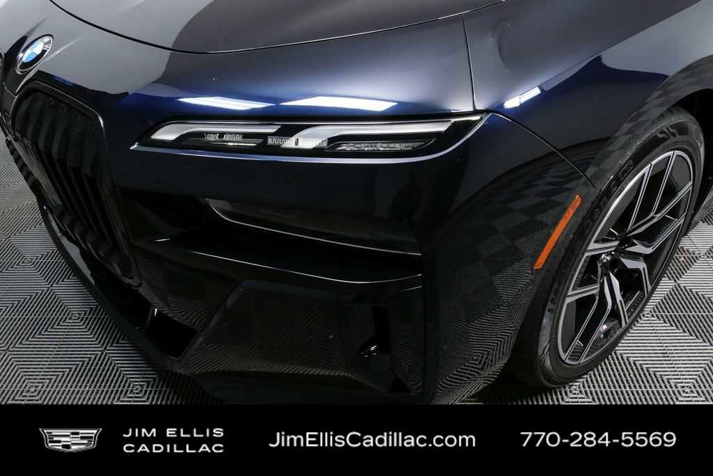 2023 BMW 760i xDrive