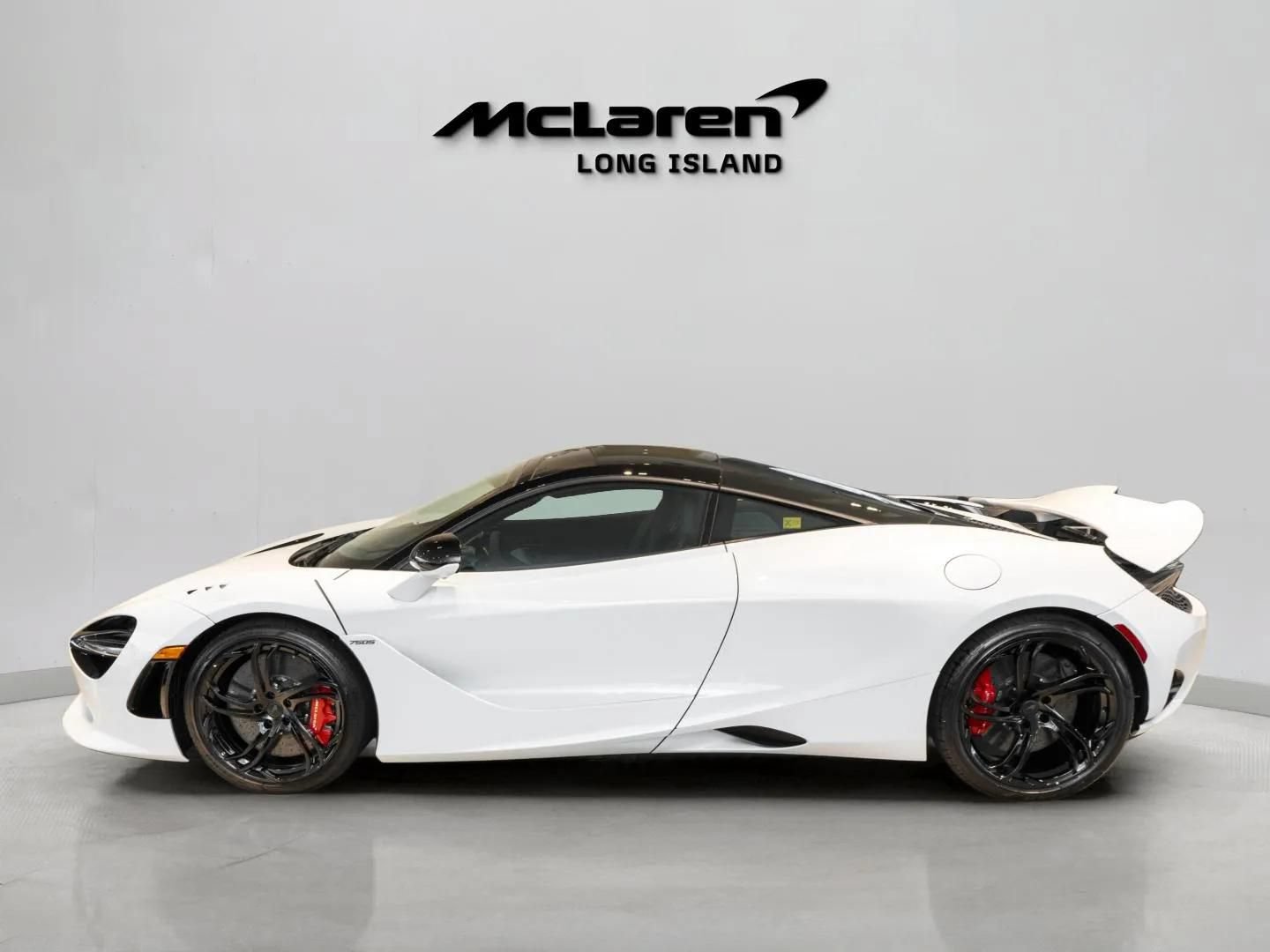 New 2027 McLaren 750S photo 7