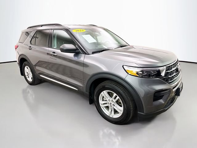 Used 2023 Ford Explorer XLT w/ Class IV Trailer Tow Package