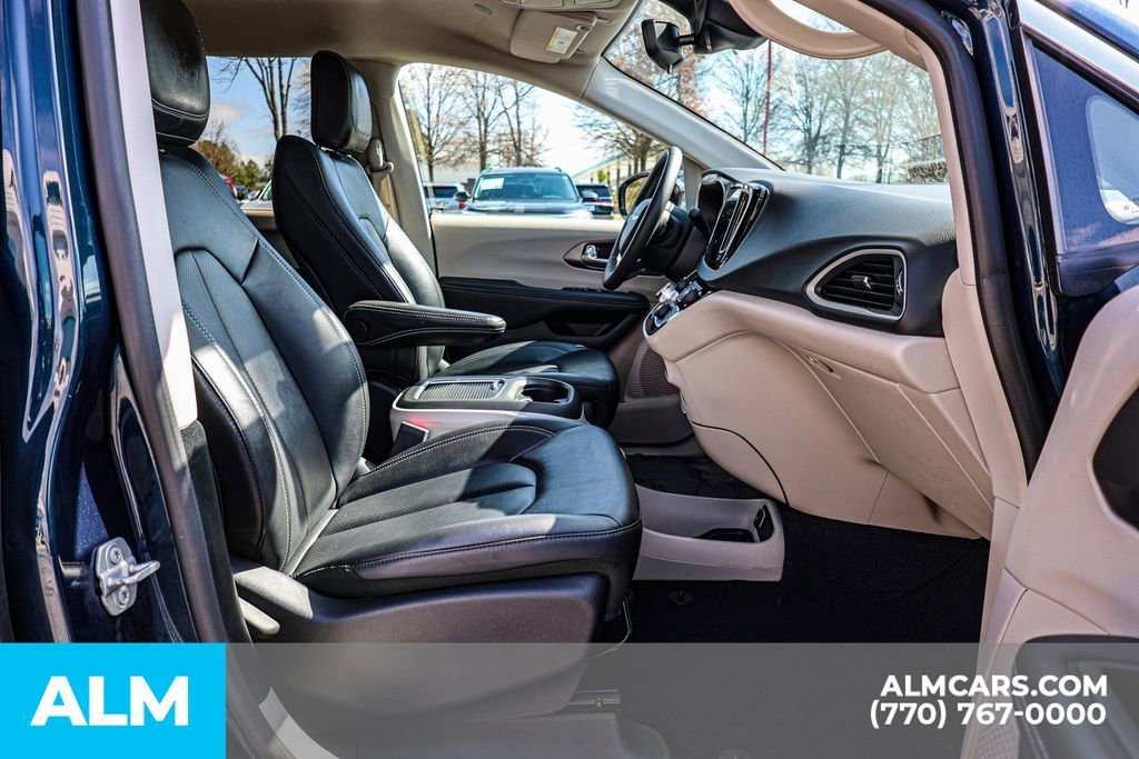 2024 Chrysler Pacifica Touring-L