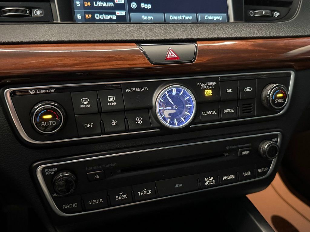 2018 Kia Cadenza Premium