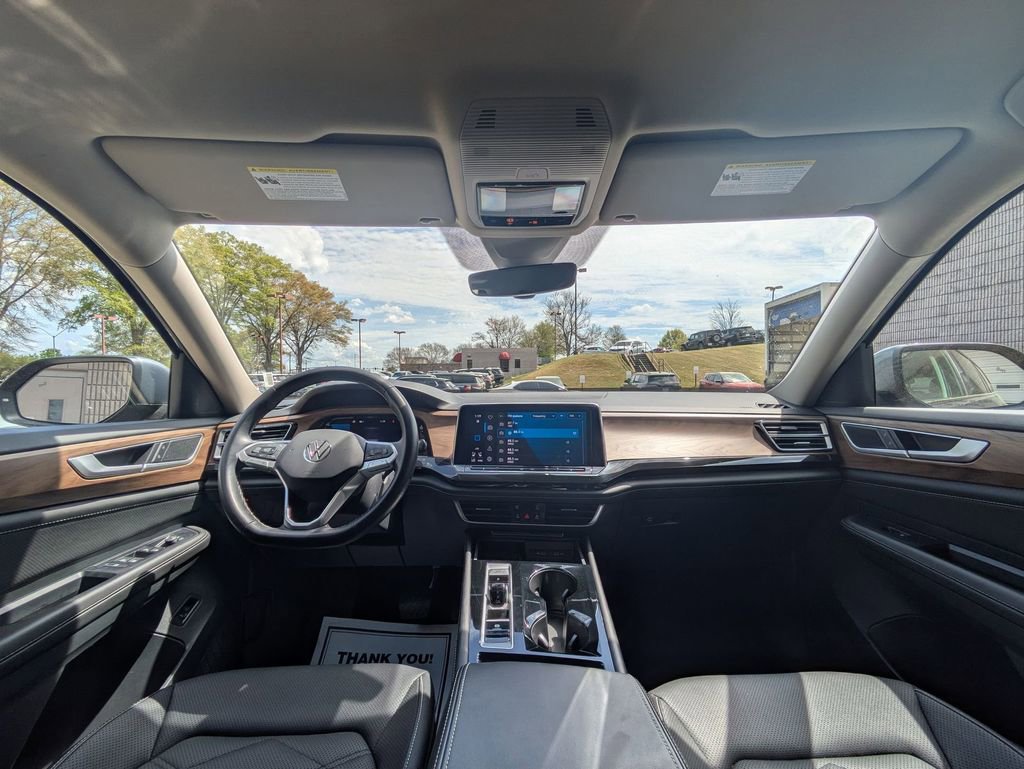 2025 Volkswagen Atlas SE