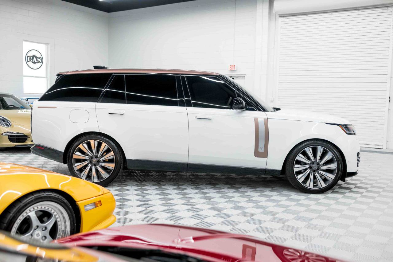 2024 Land Rover Range Rover SV