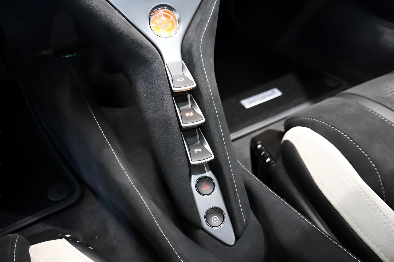 New 2027 McLaren 750S Spider photo 21