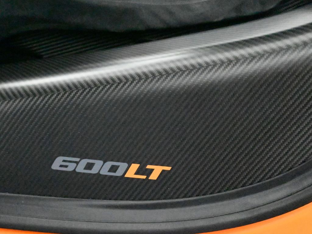 Used 2019 McLaren 600LT photo 19