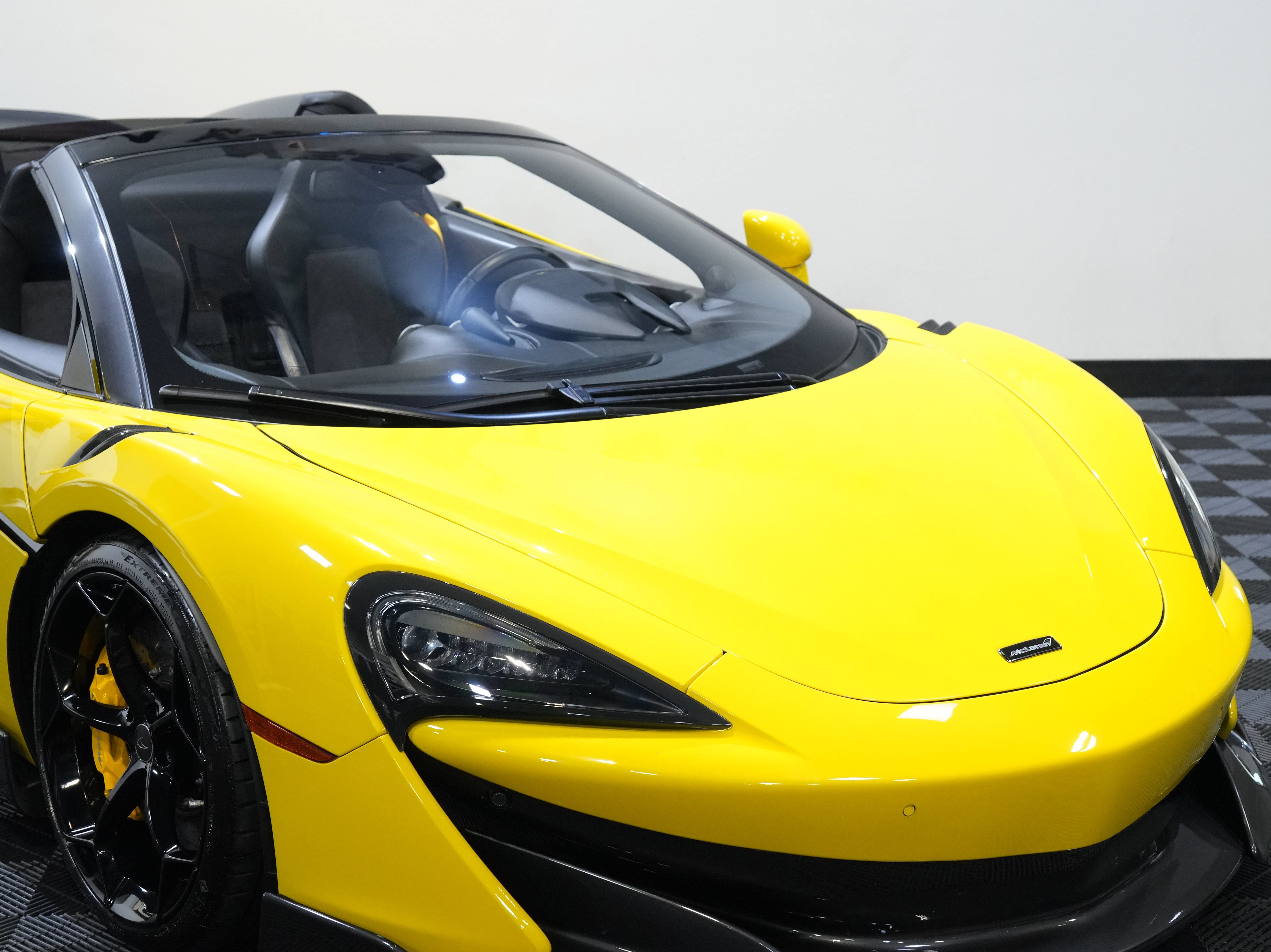 Used 2020 McLaren 600LT Spider photo 14