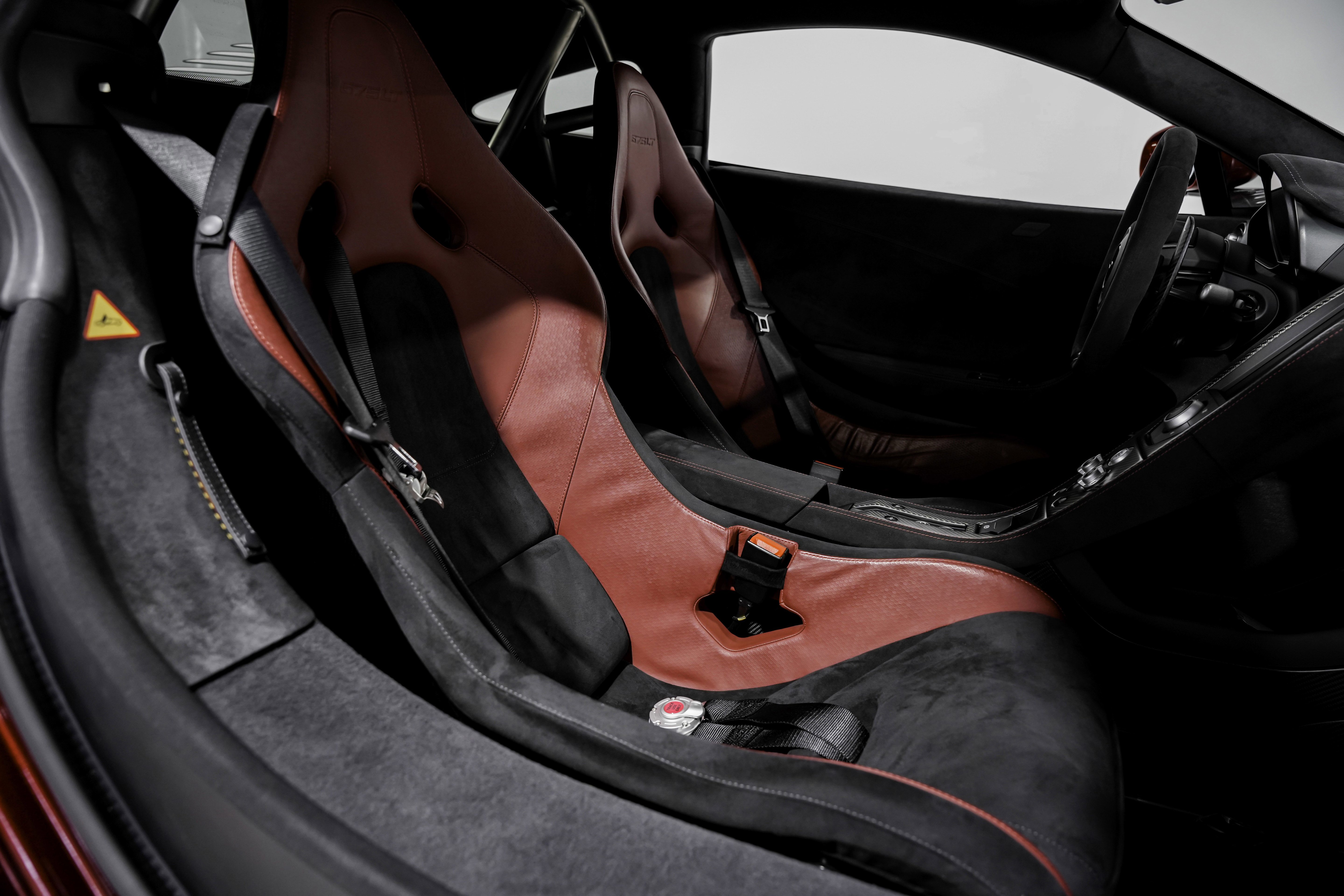 Used 2016 McLaren 675LT Coupe photo 23