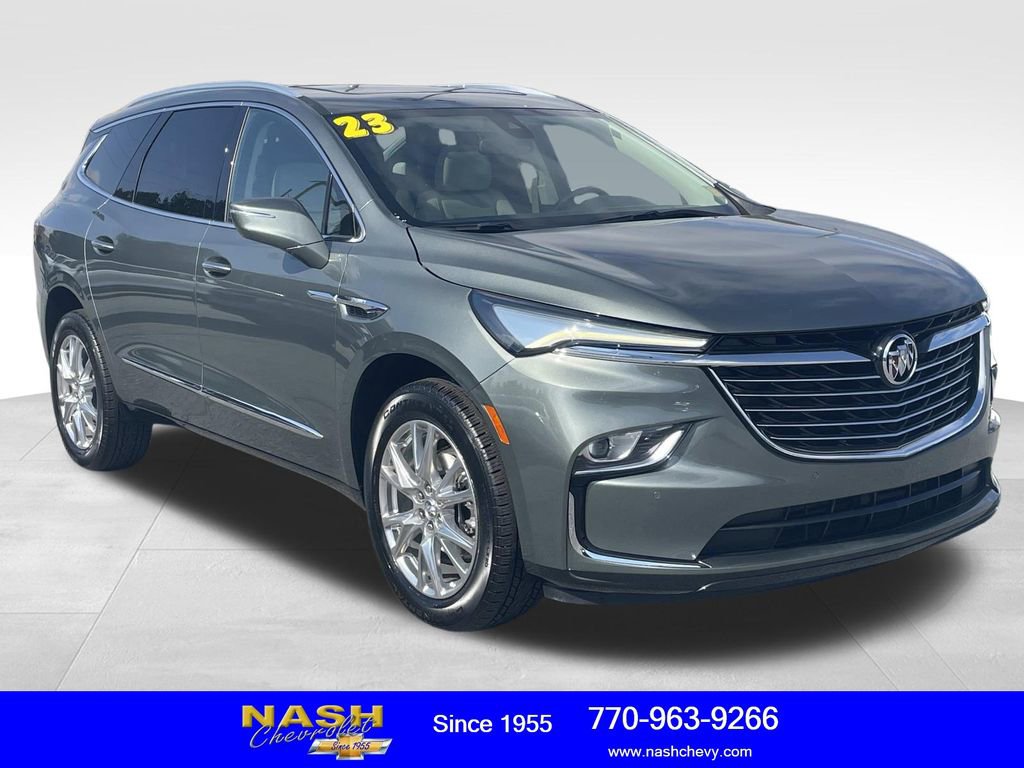2023 Buick Enclave Essence