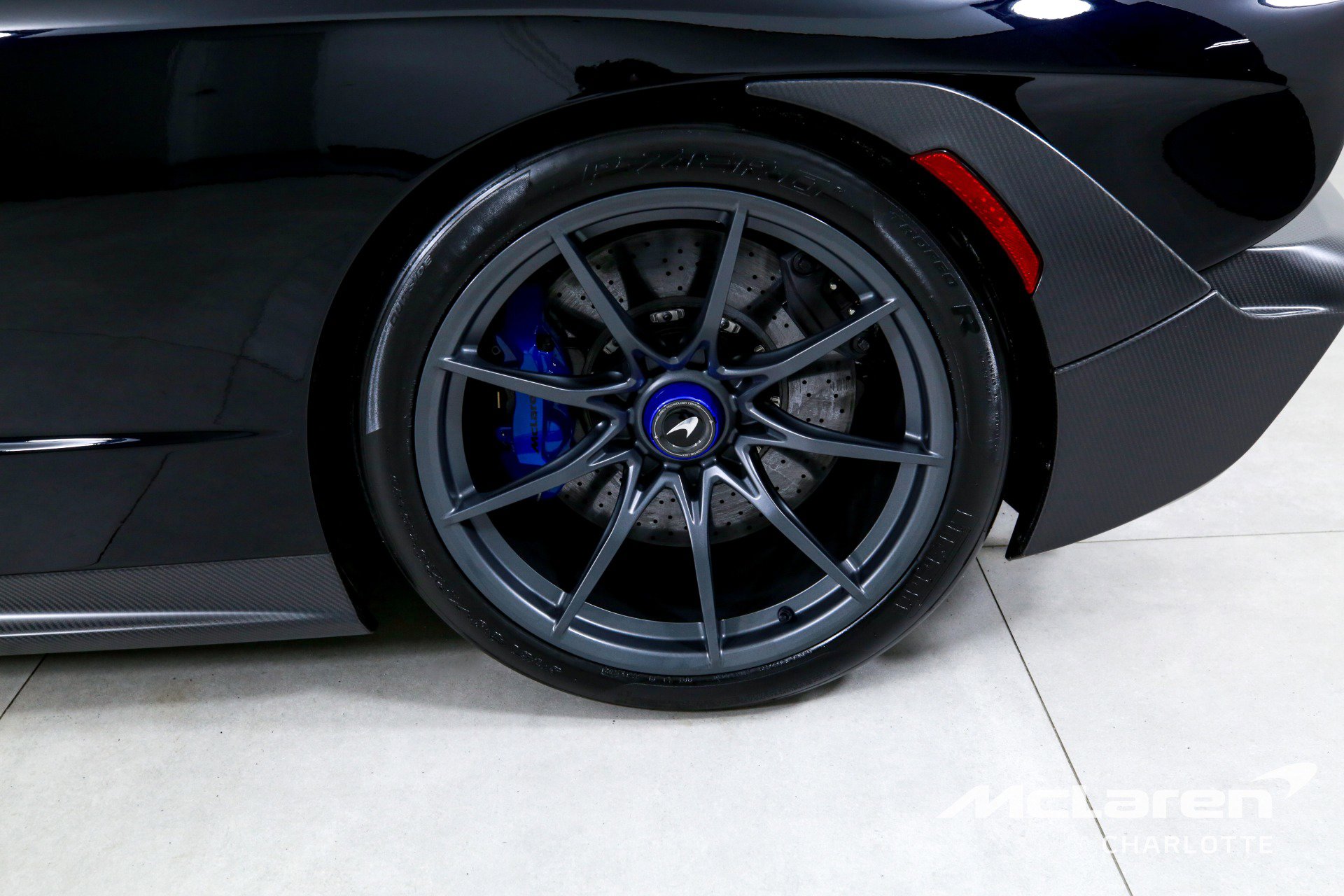 Used 2019 McLaren Senna photo 25