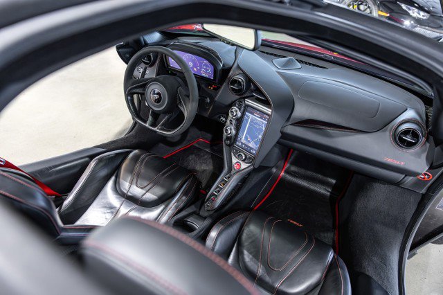 Used 2021 McLaren 765LT photo 64