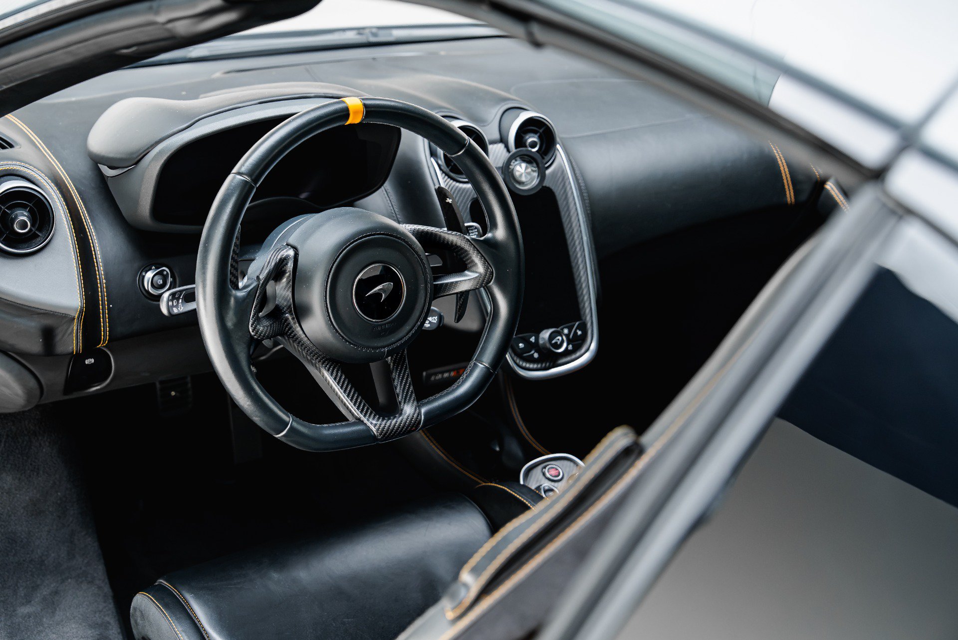 Used 2020 McLaren 600LT Spider photo 41