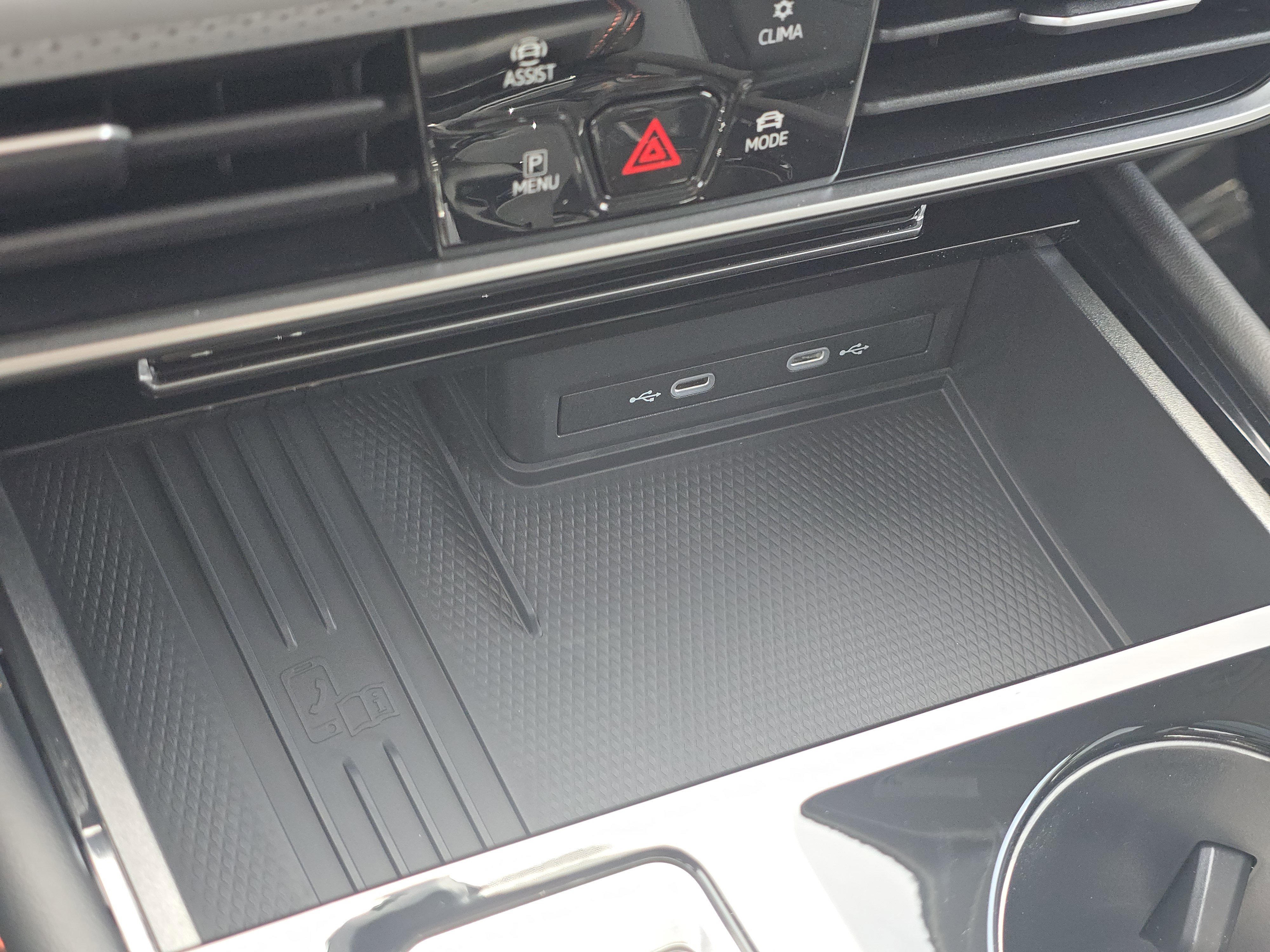 2026 Volkswagen Atlas Peak Edition