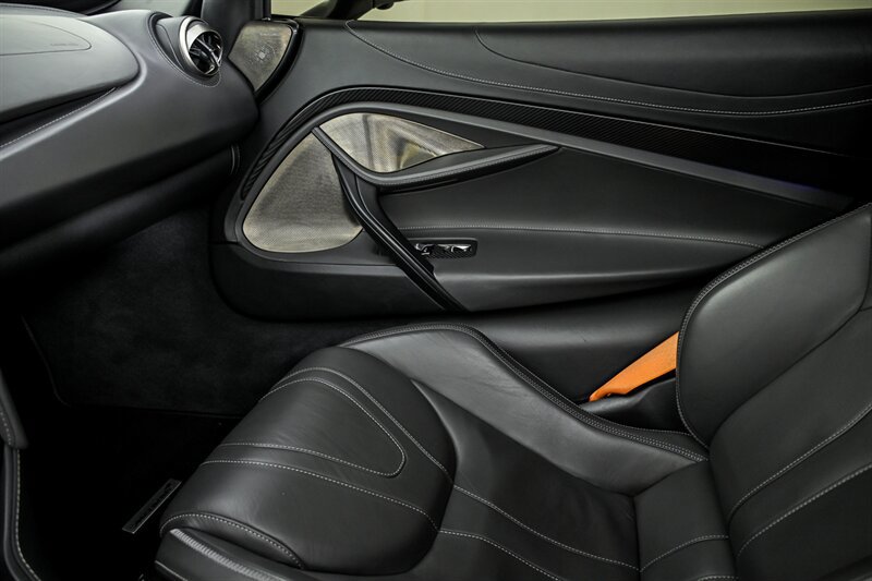 Used 2019 McLaren 720S photo 35