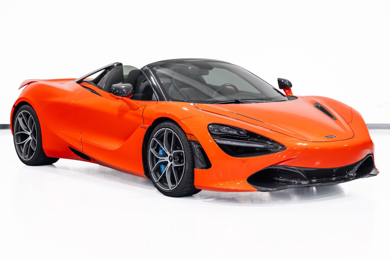 Used 2019 McLaren 720S Performance photo 3
