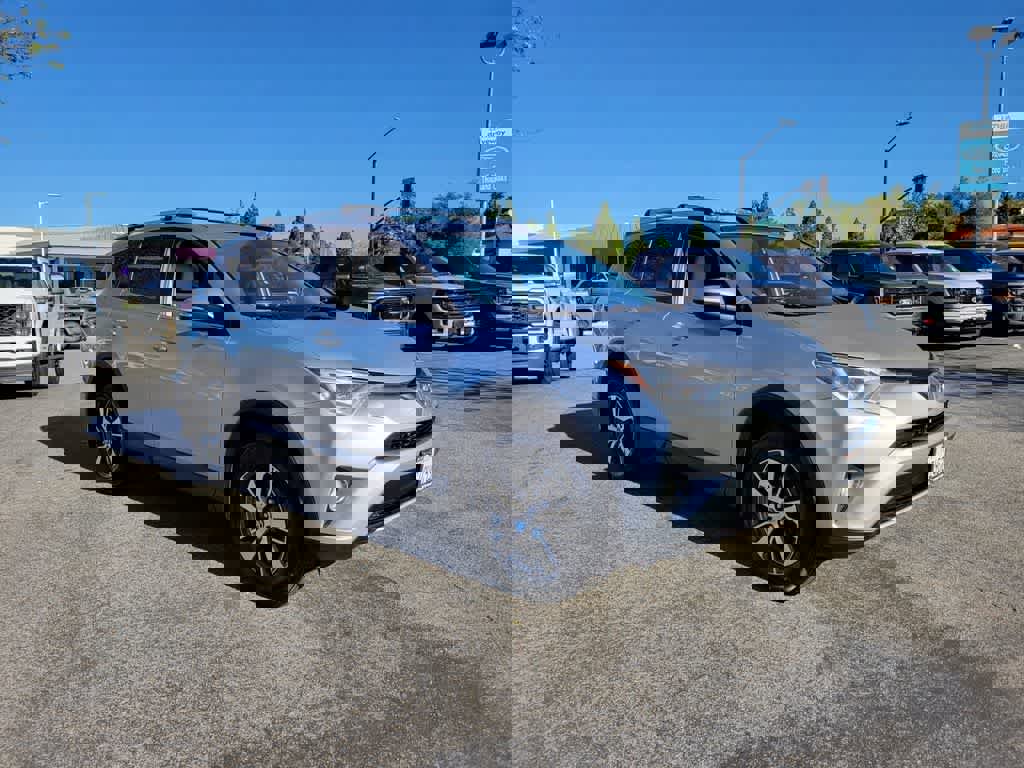 2016 Toyota RAV4 XLE