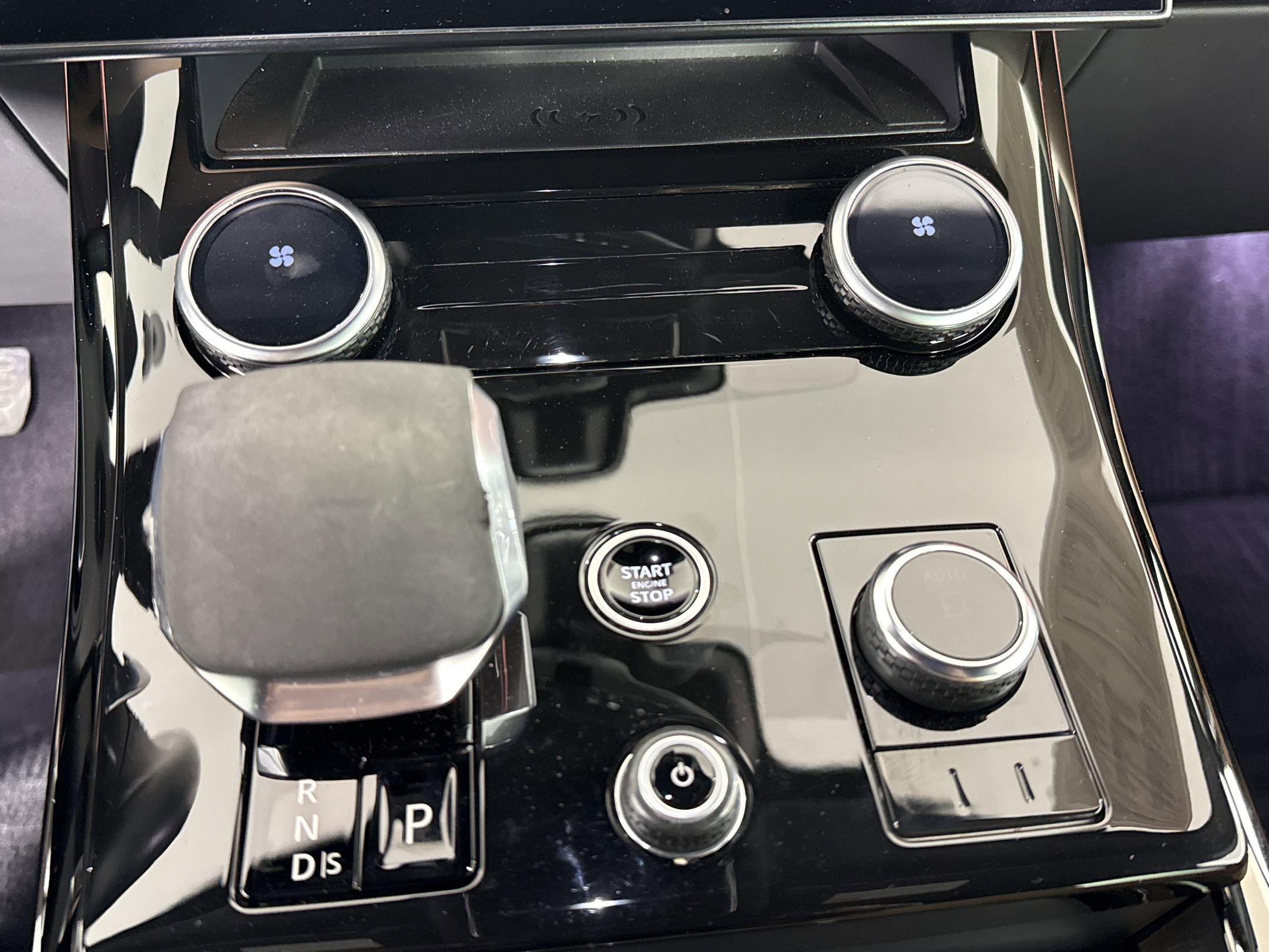 2023 Land Rover Range Rover Sport SE