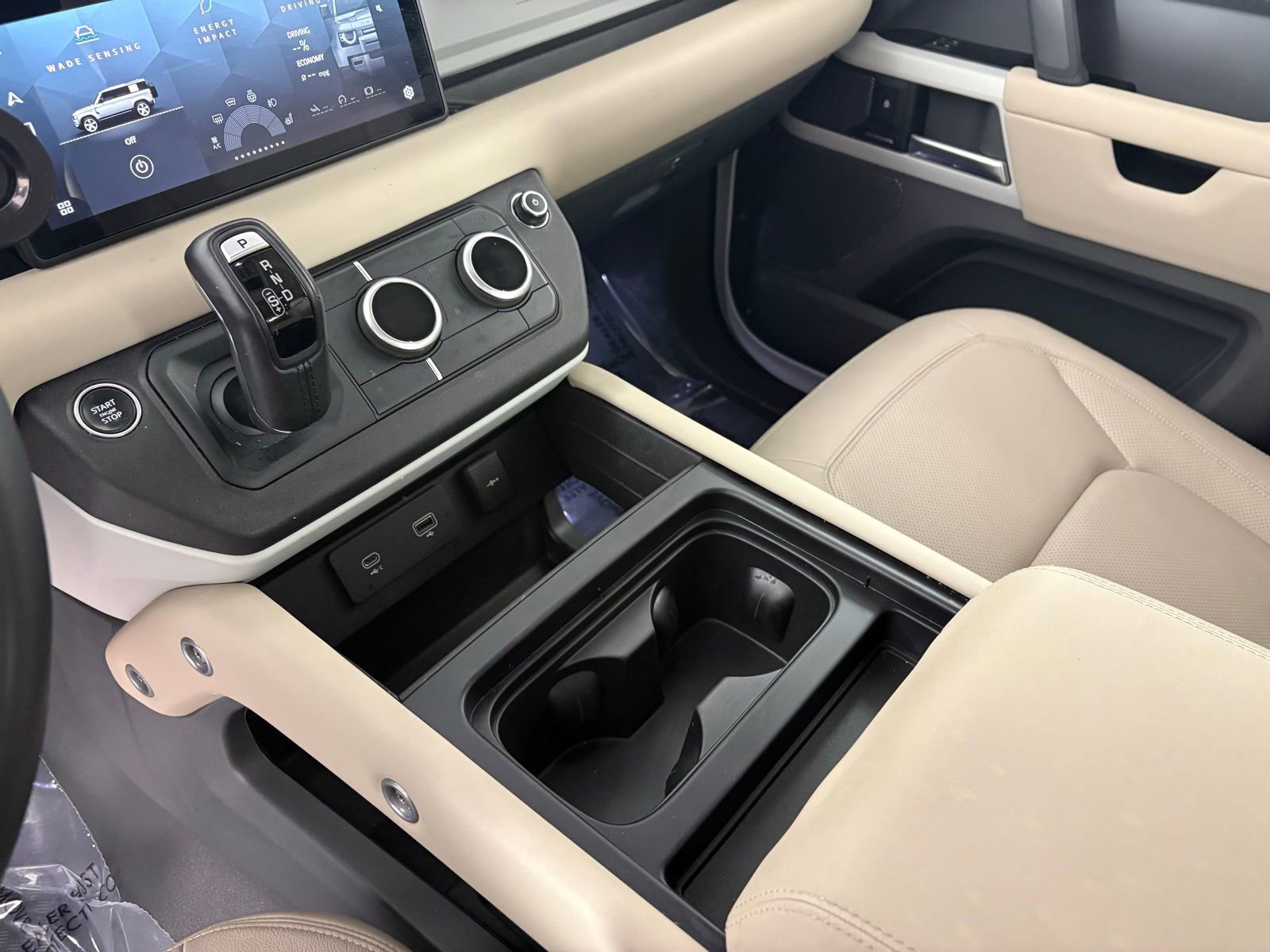 2024 Land Rover Defender 110 S