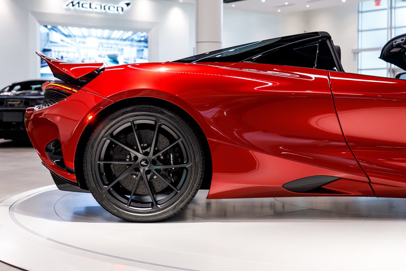 Used 2027 McLaren 750S Spider photo 34