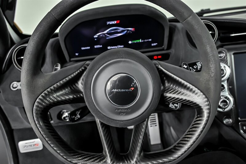 Used 2018 McLaren 720S Performance photo 27
