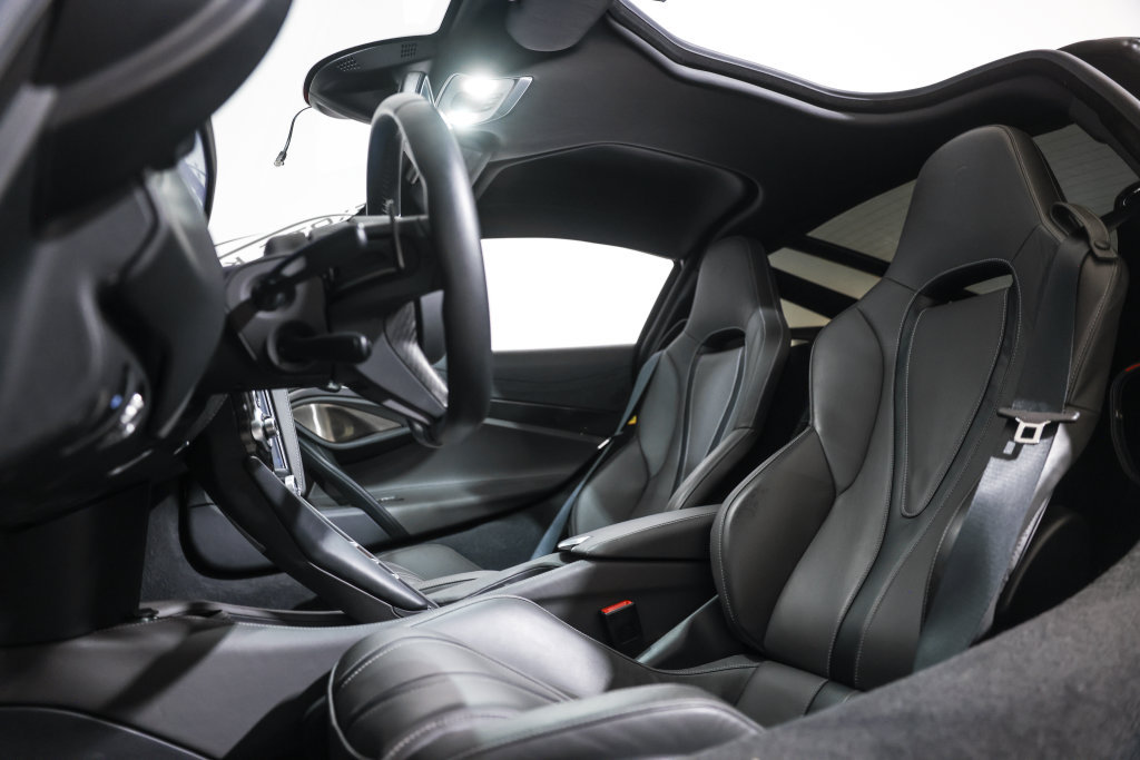 Used 2019 McLaren 720S Performance photo 29