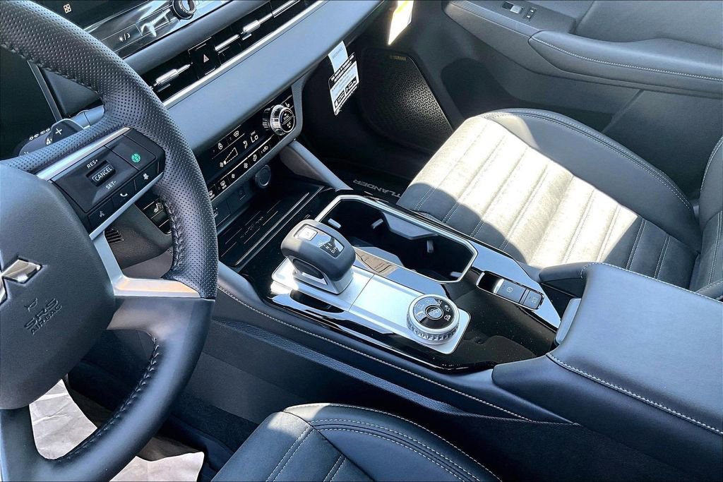 2026 Mitsubishi Outlander AWD