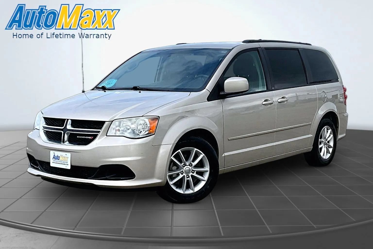 Used 2014 Dodge Grand Caravan SXT w/ Rear Park Assist Package