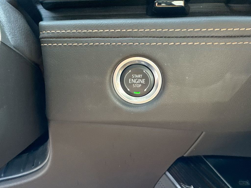 2025 Cadillac Escalade Premium Luxury