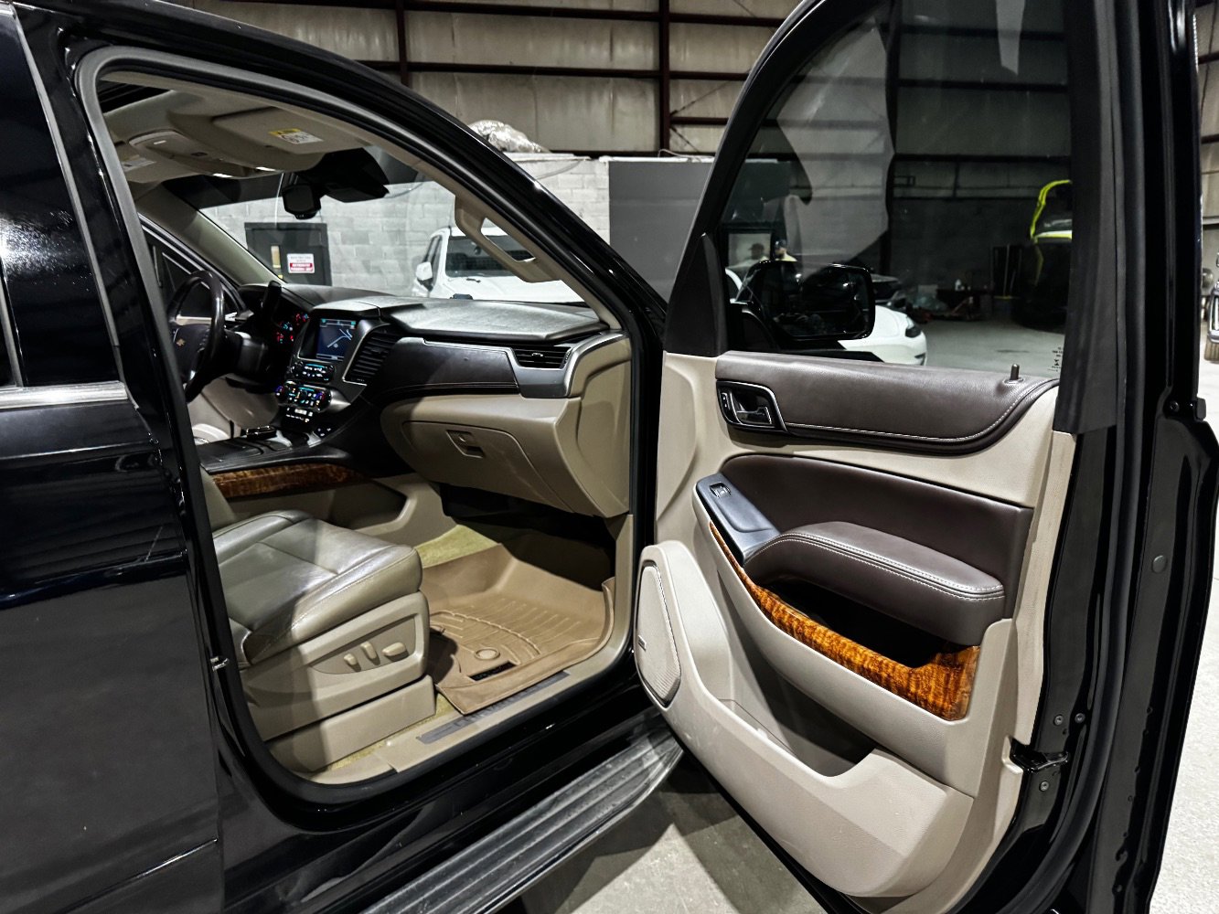 2016 Chevrolet Suburban LTZ