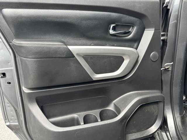 2017 Nissan Titan SL