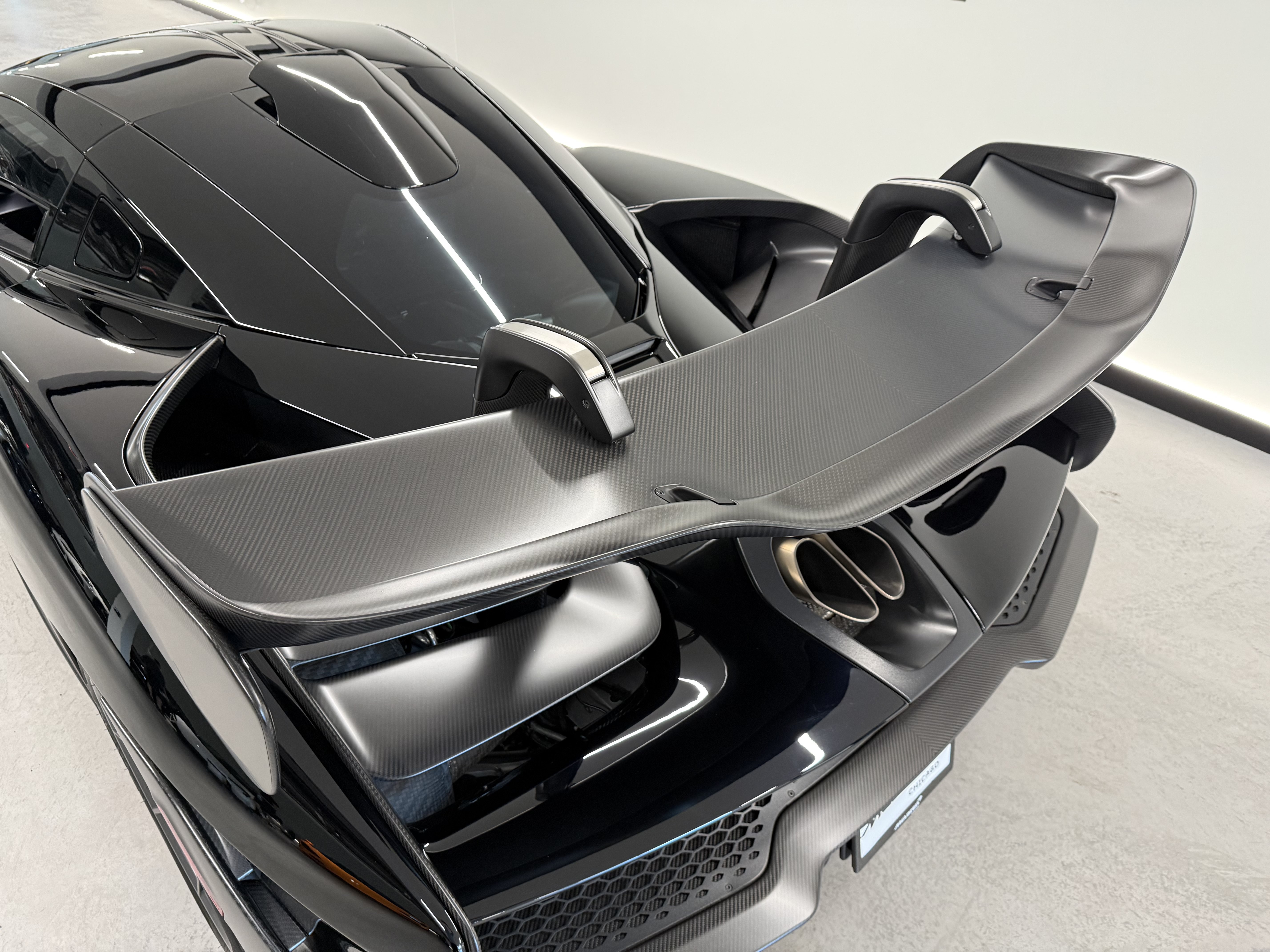Used 2019 McLaren Senna photo 19