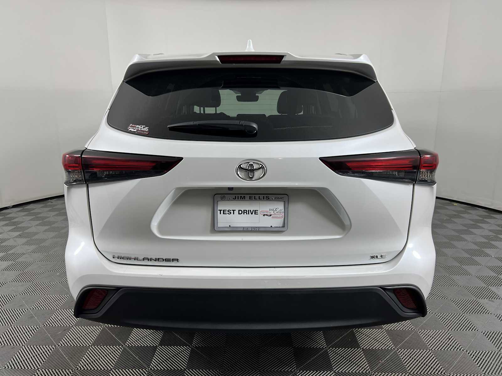 2024 Toyota Highlander XLE