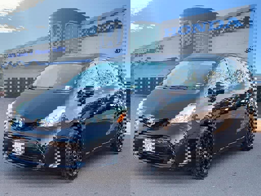 2017 Toyota Prius V Four