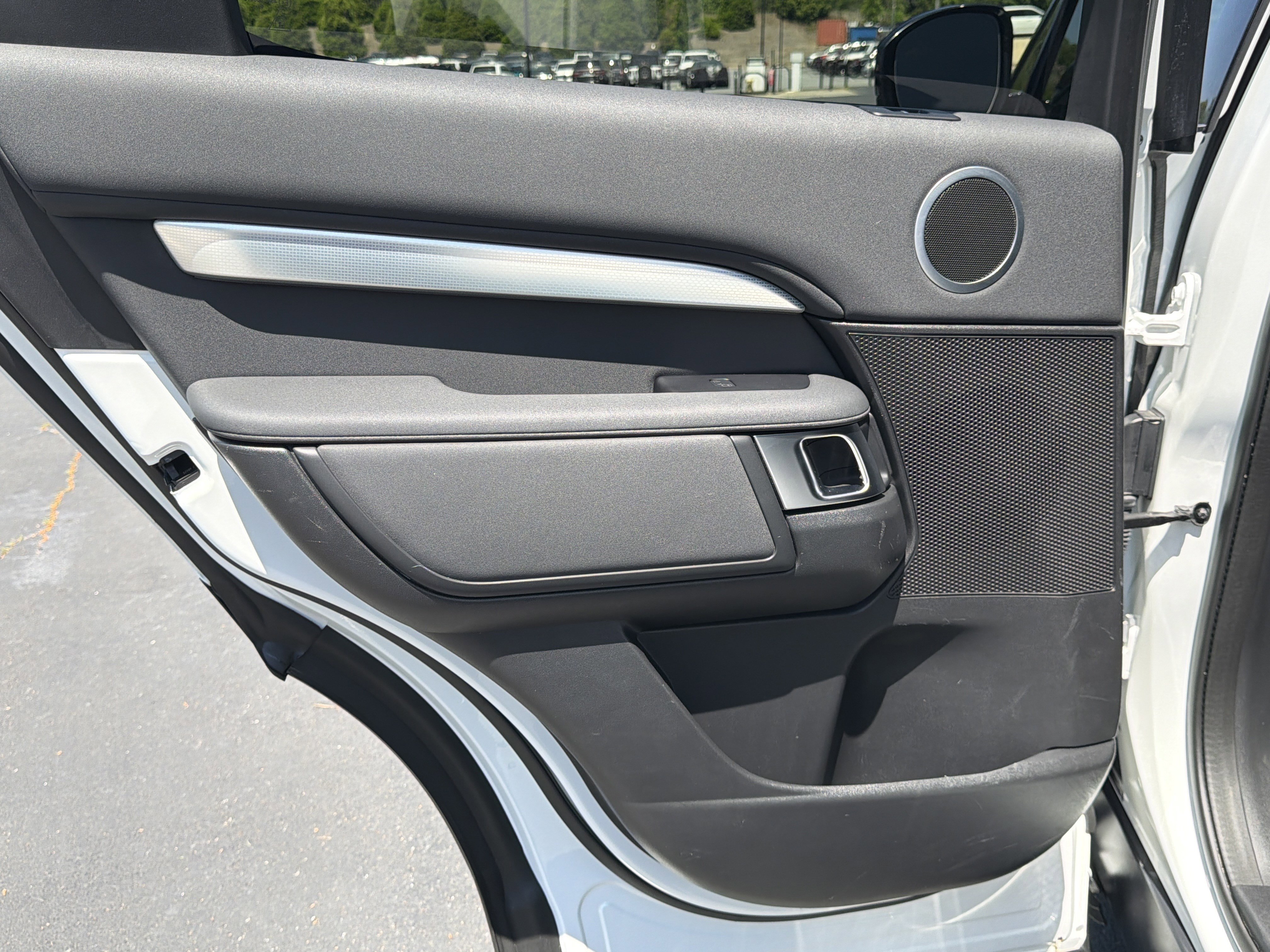 2020 Land Rover Discovery Landmark