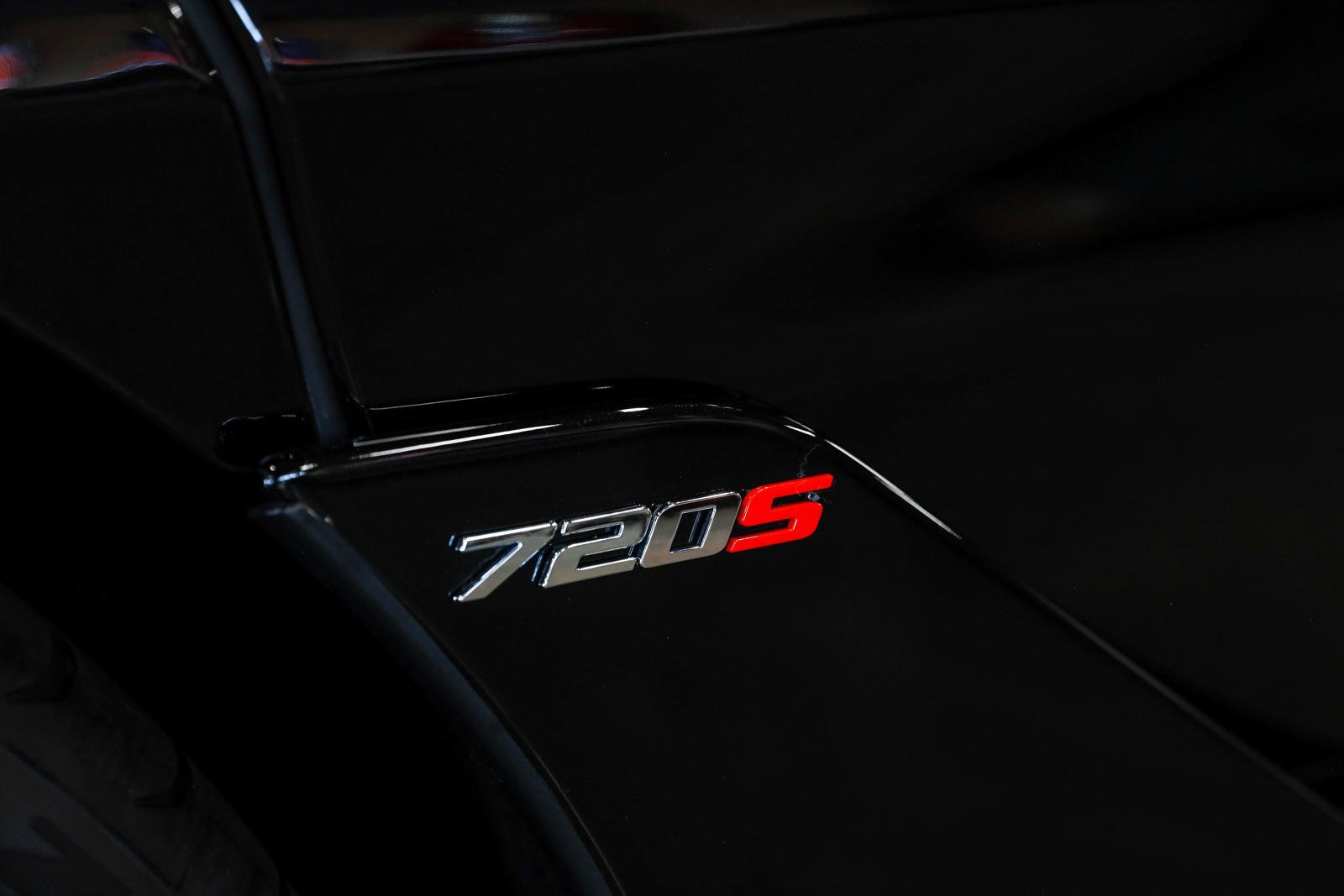 Used 2019 McLaren 720S photo 25