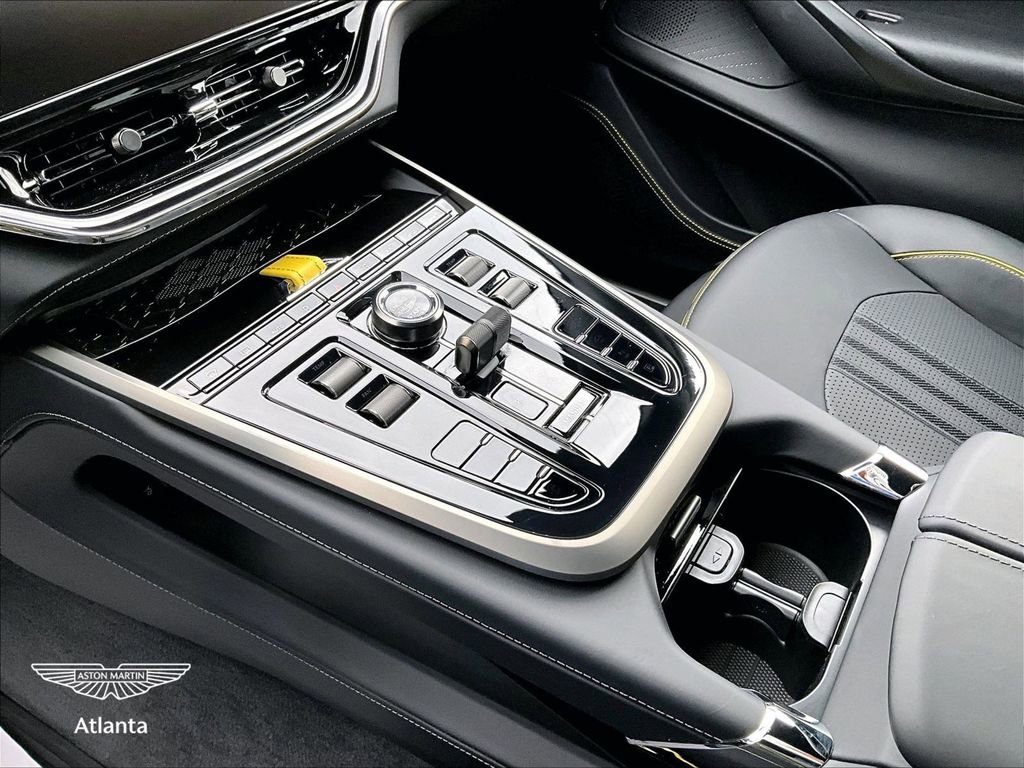 2026 Aston Martin DBX 707