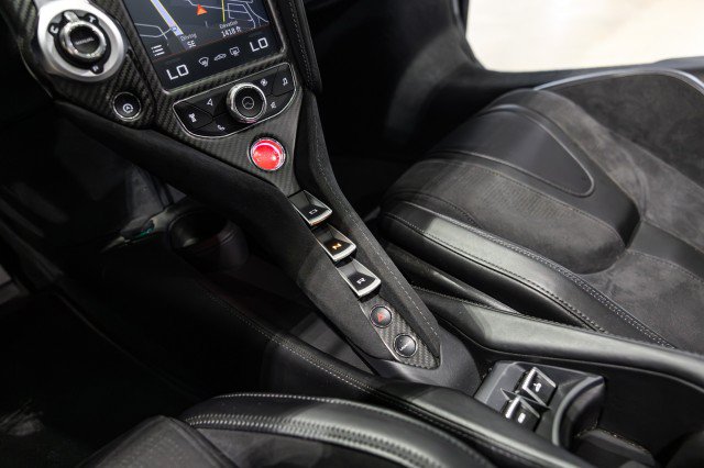 Used 2020 McLaren 720S Spider photo 16