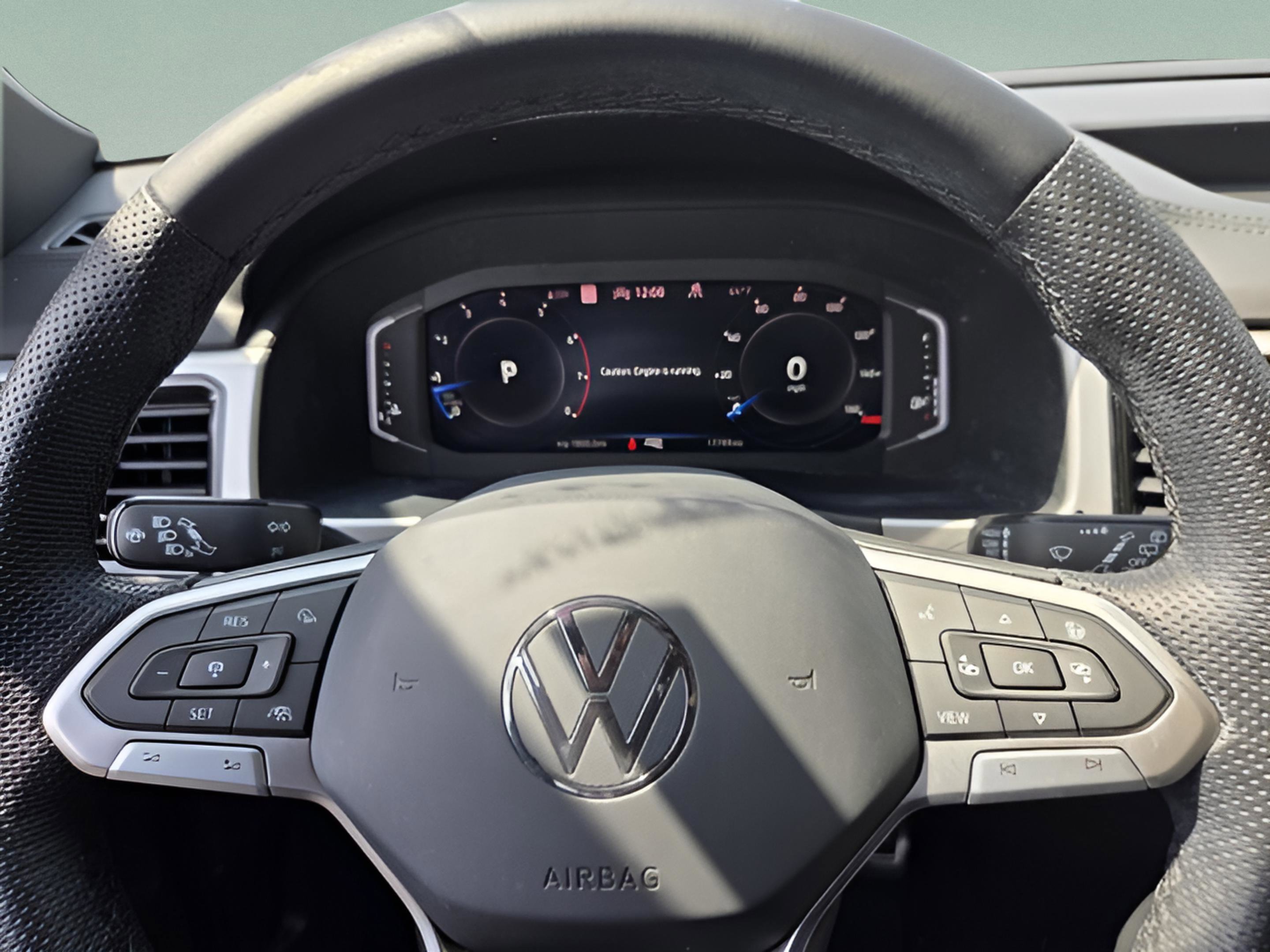 2023 Volkswagen Atlas Cross Sport SEL R-Line