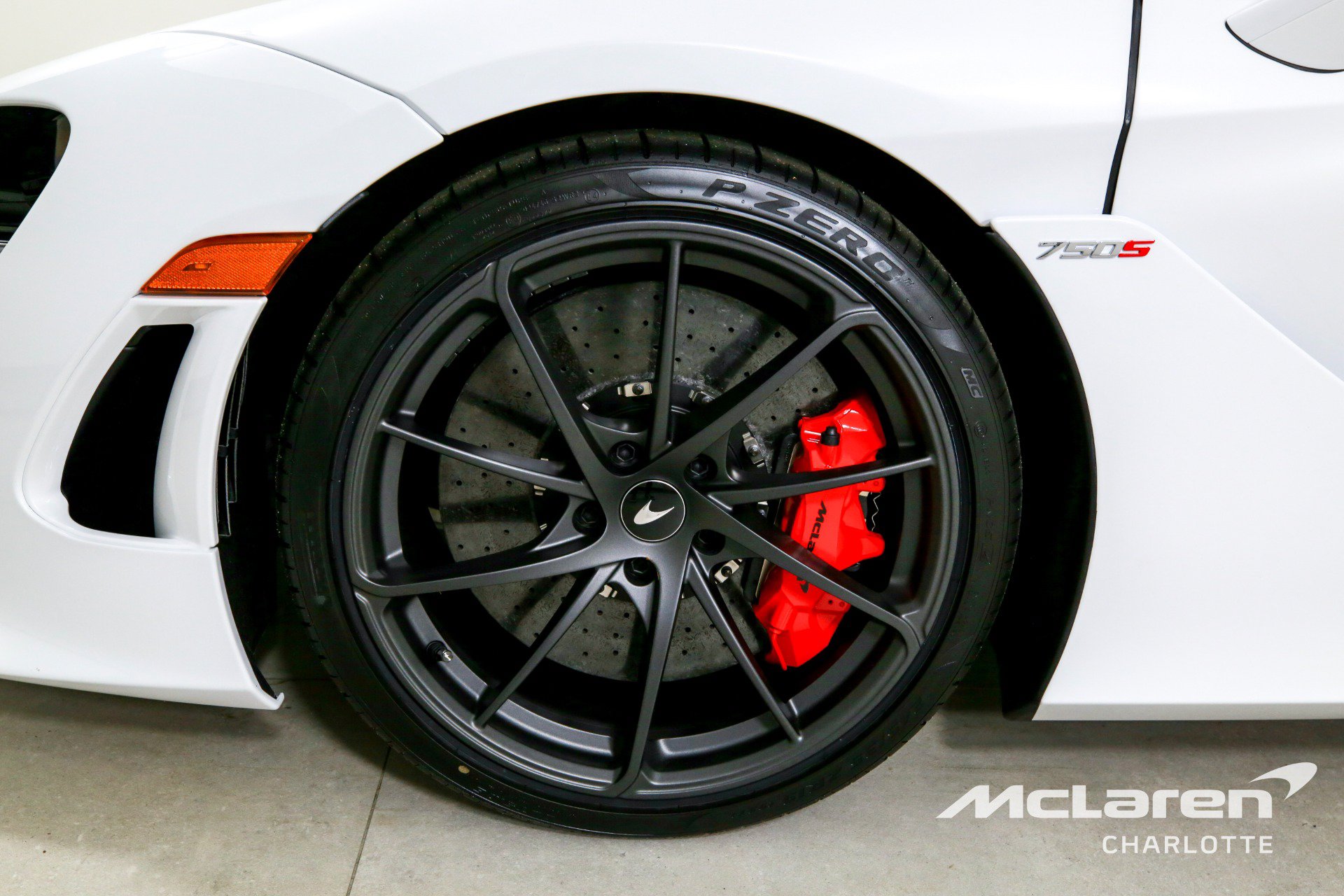 Used 2026 McLaren 750S Spider photo 27