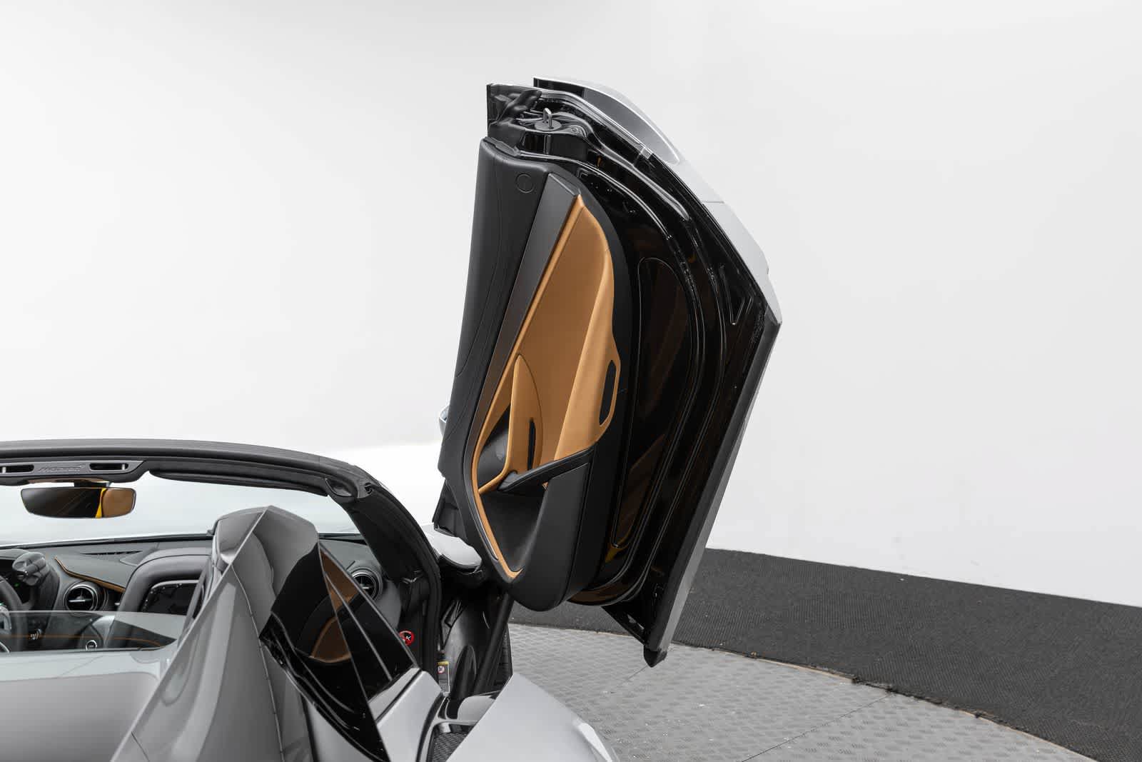 New 2027 McLaren 750S Spider photo 34