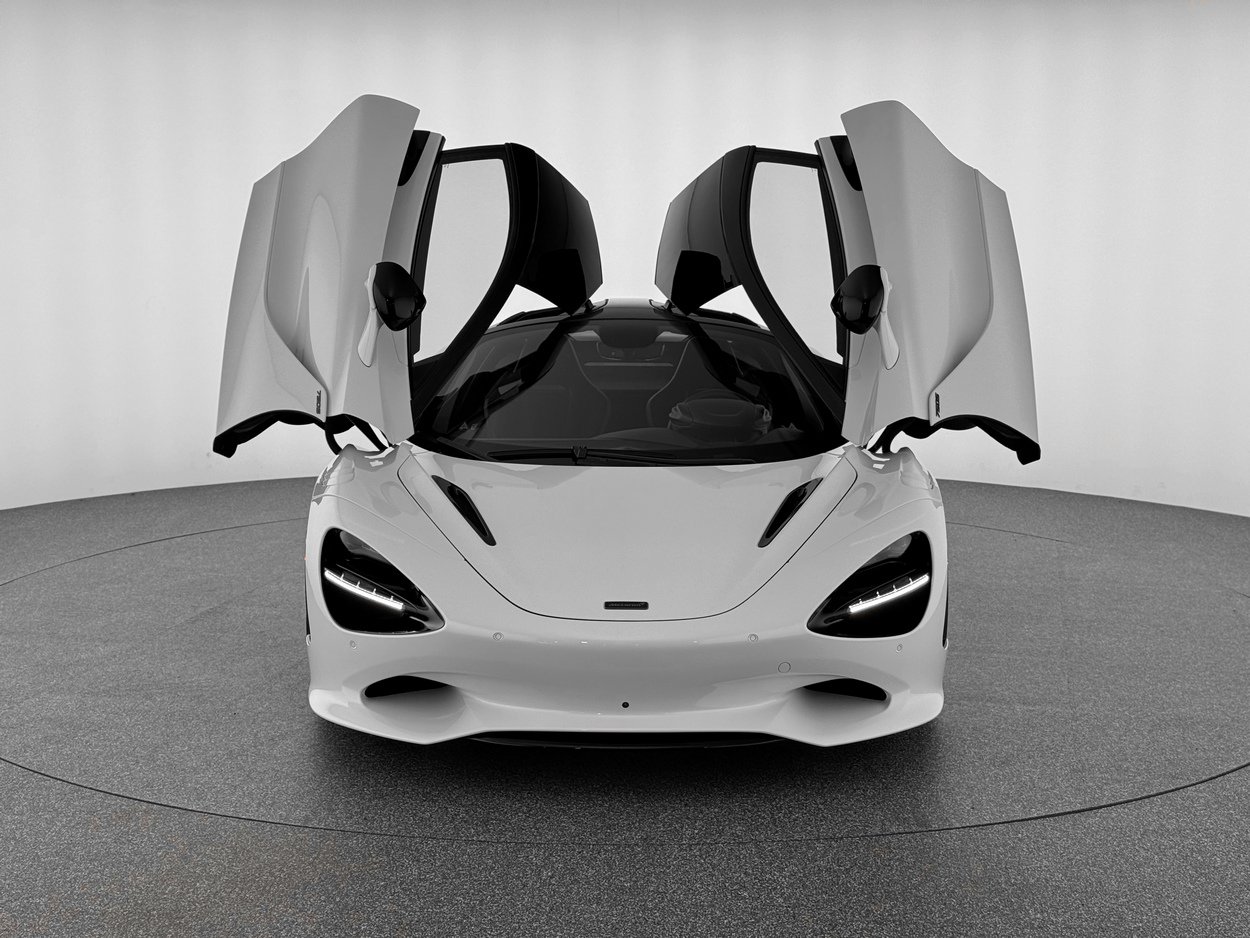 Used 2026 McLaren 750S photo 9
