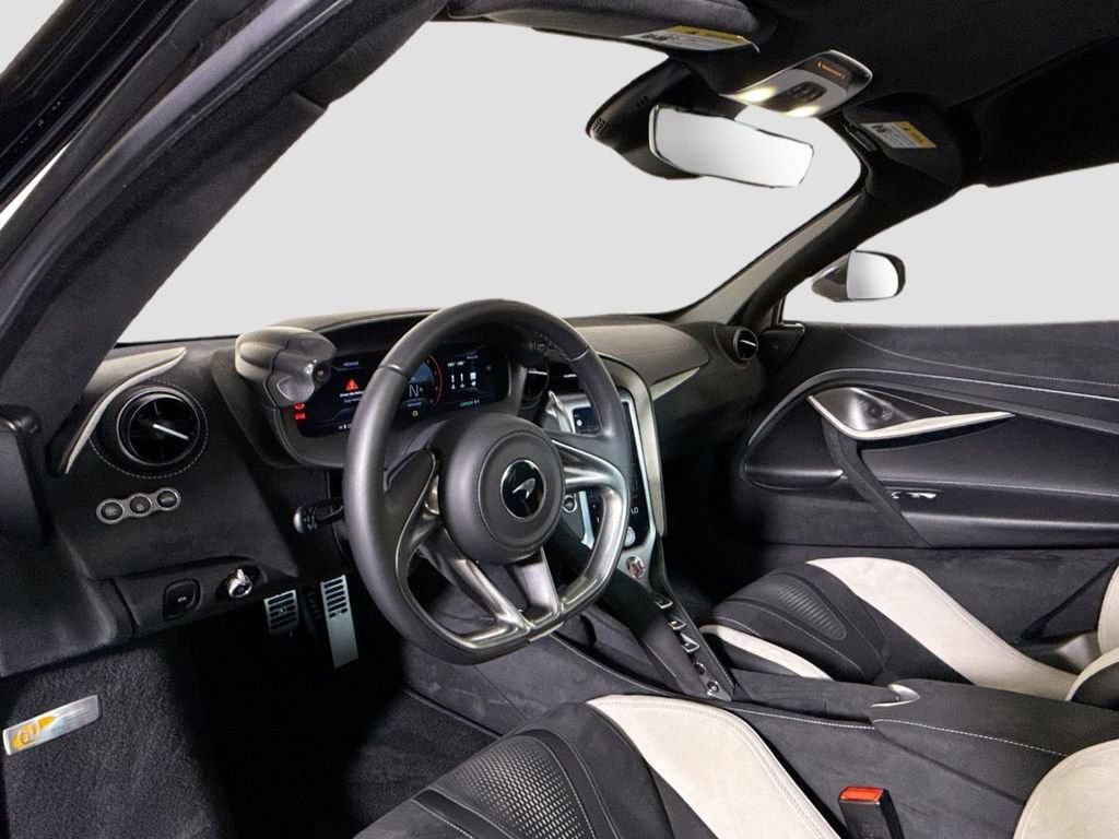 Used 2024 McLaren 750S photo 9