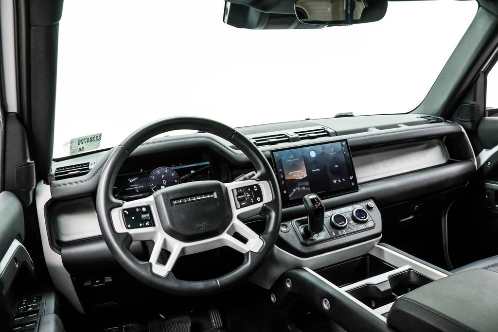 2025 Land Rover Defender 110 S